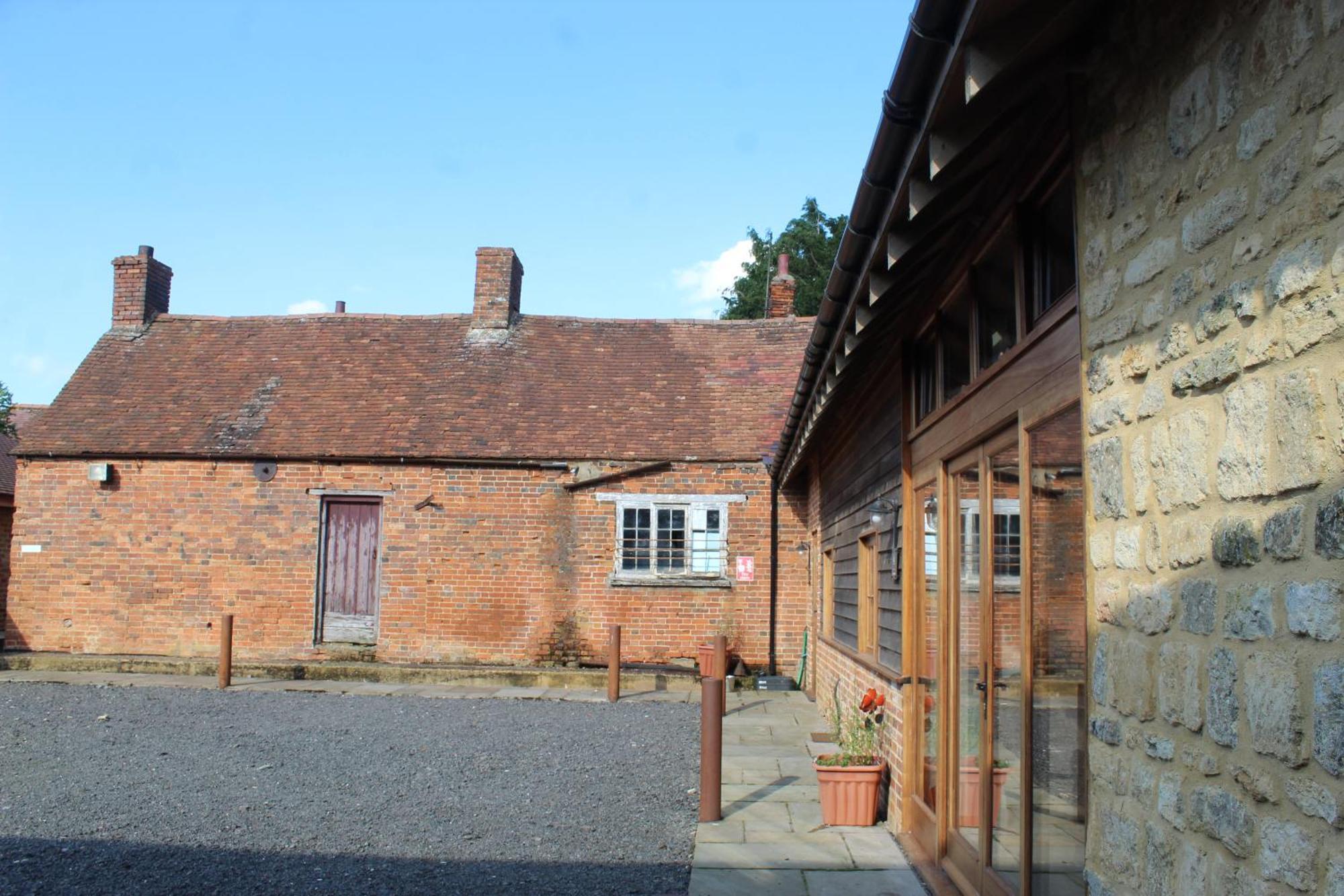 Parkfields Barns Self Catering Accommodation Buckingham Exterior photo