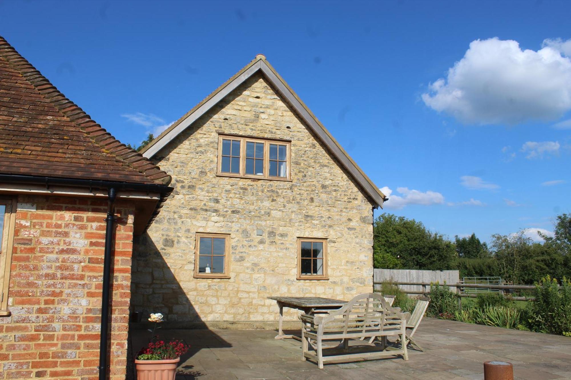 Parkfields Barns Self Catering Accommodation Buckingham Exterior photo